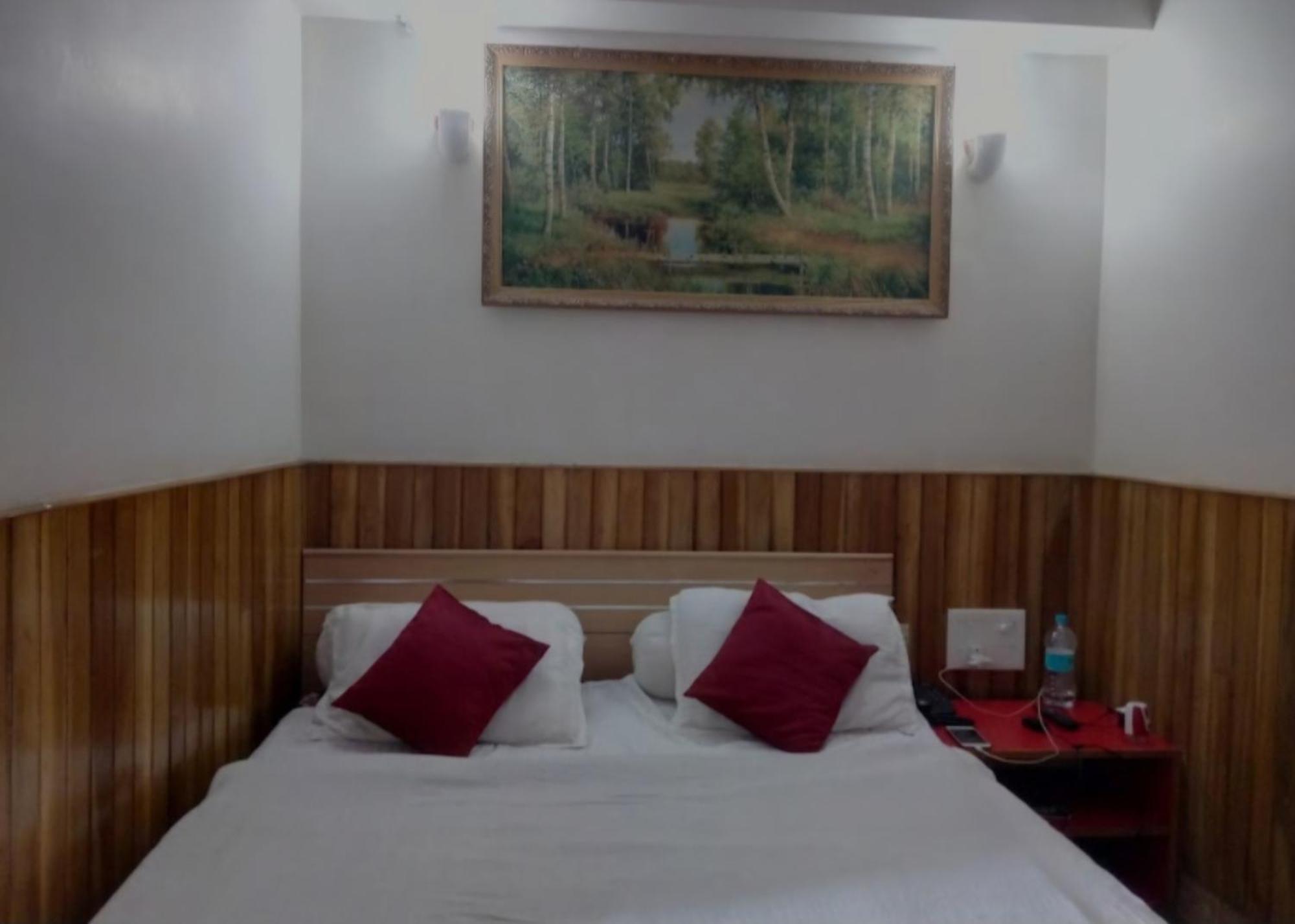 Hotel Knight Inn Shillong Exterior photo